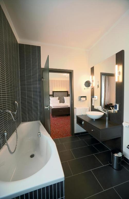 Top Hotel Kraemer Кобленц Экстерьер фото